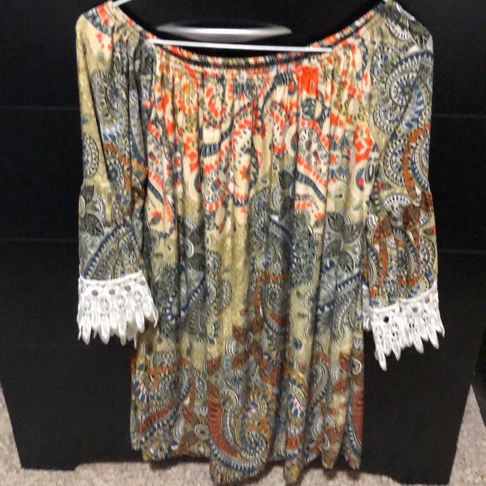Tunic with pretty colors
